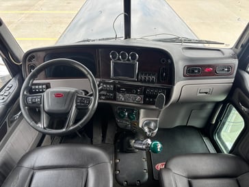 2023 International LT in Tulsa, OK — photo 7