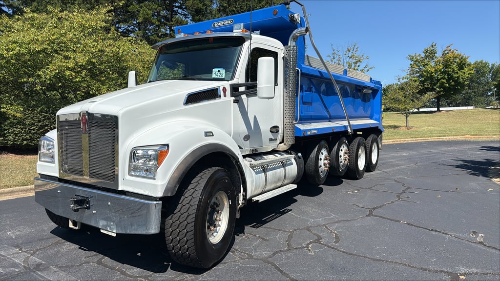 2024 Kenworth T880 in Greensboro, NC — photo 3