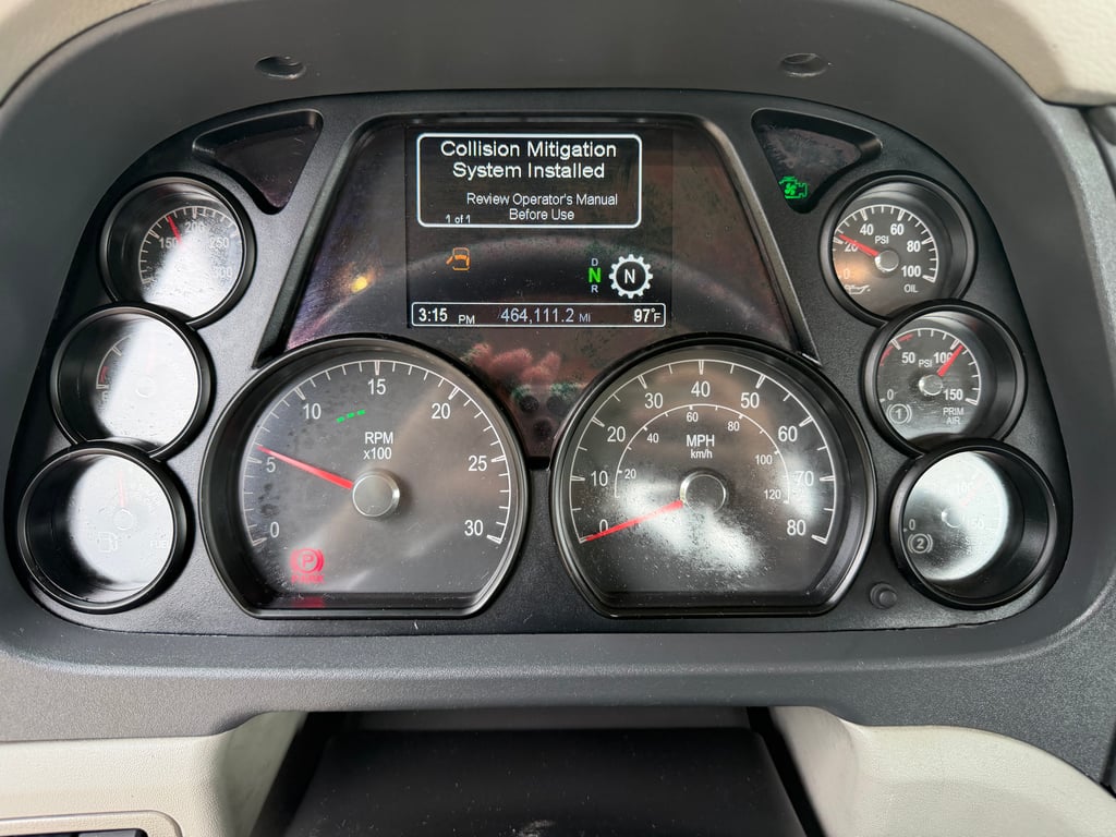2021 Peterbilt 579 in Fort Worth, TX — photo 3