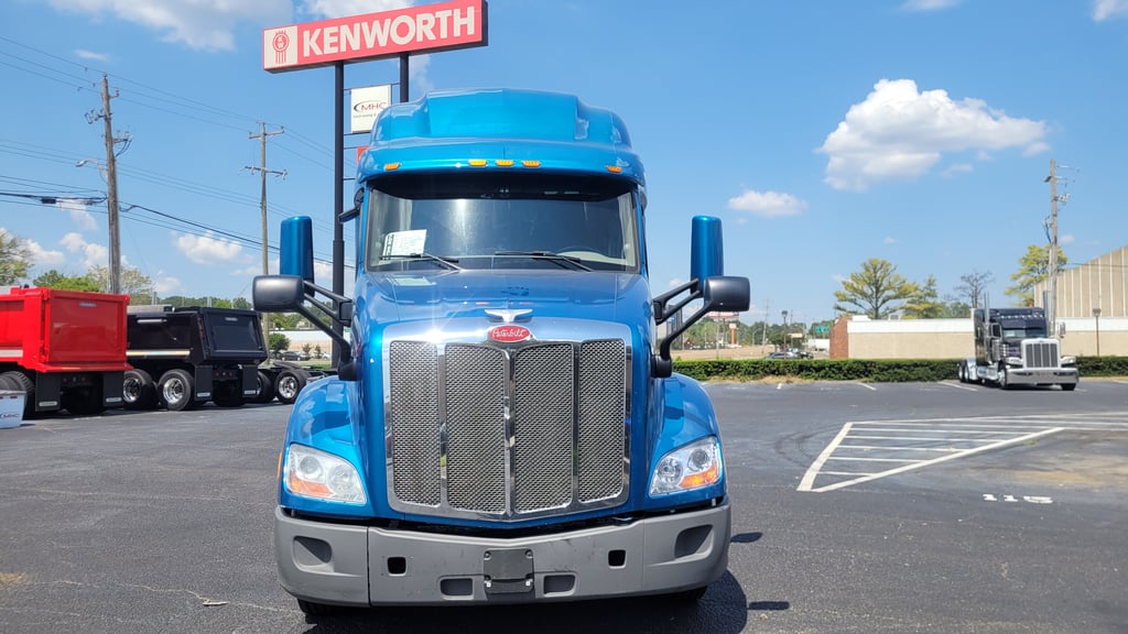 2022 Peterbilt 579 in Memphis, TN — photo 7