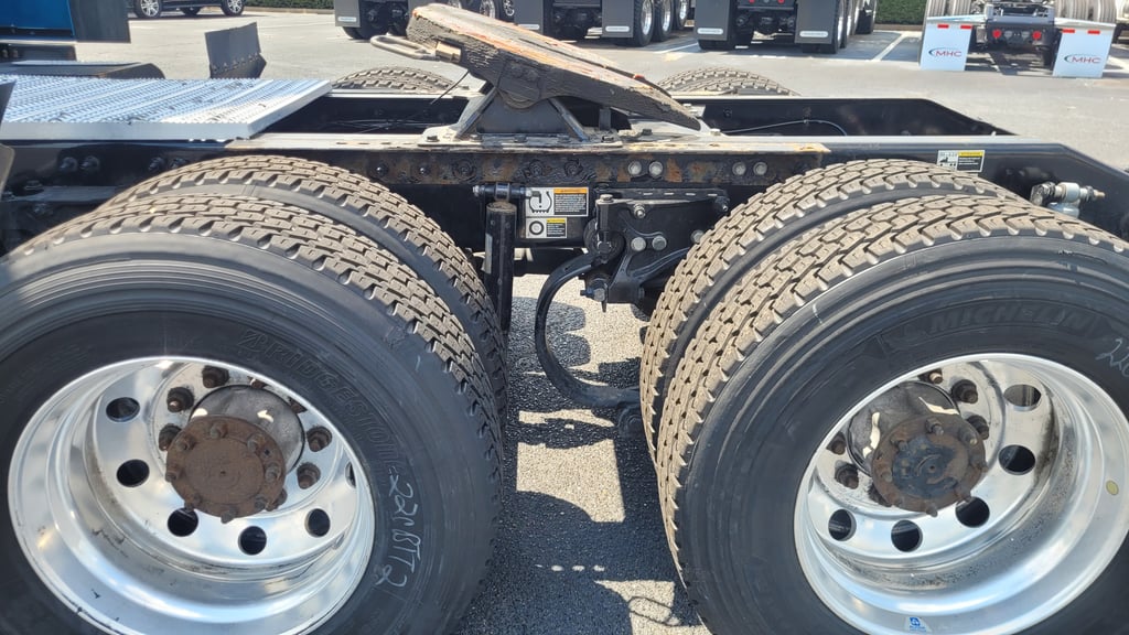 2022 Peterbilt 579 in Memphis, TN — photo 4
