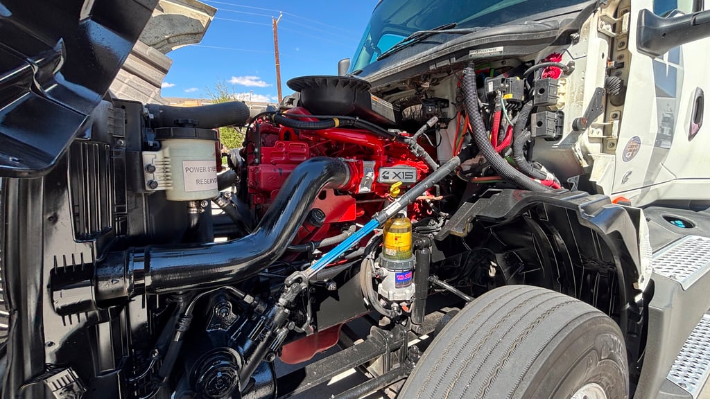 2022 International LT in El Paso, TX — photo 6