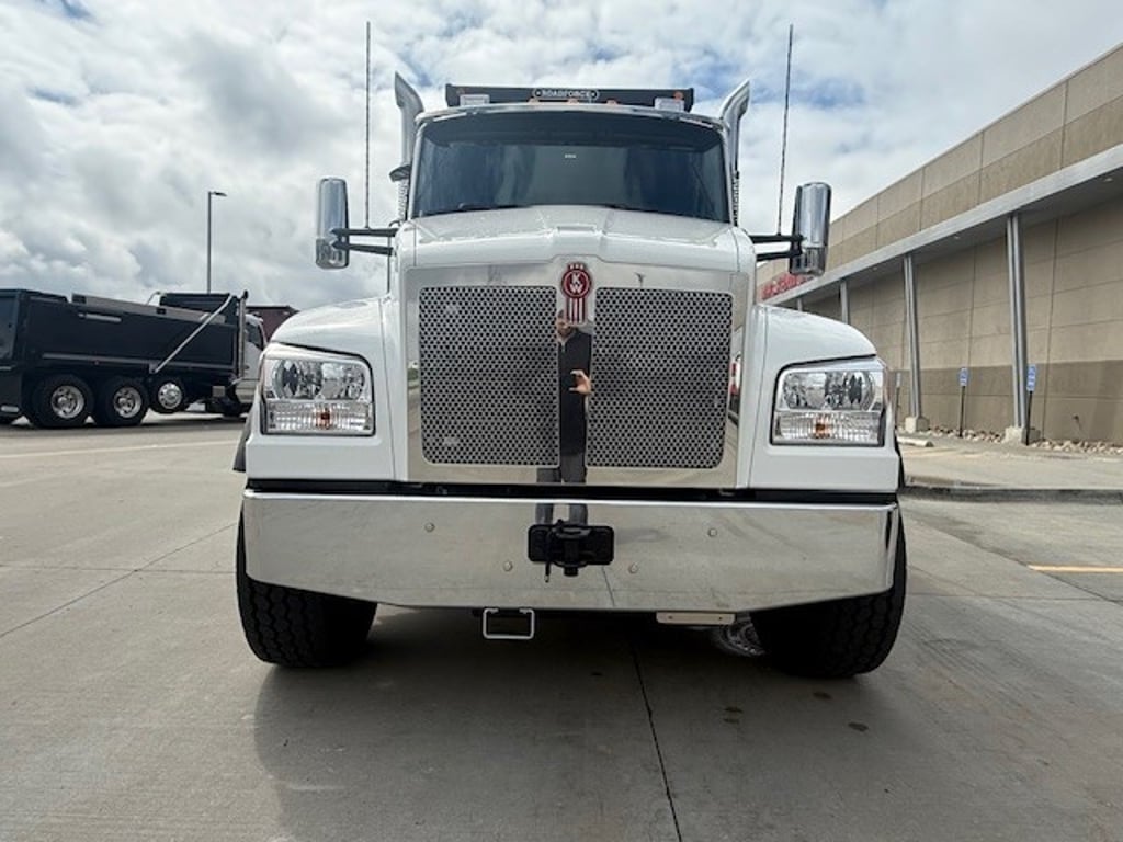 2027 Kenworth T880 in Omaha, NE — photo 7