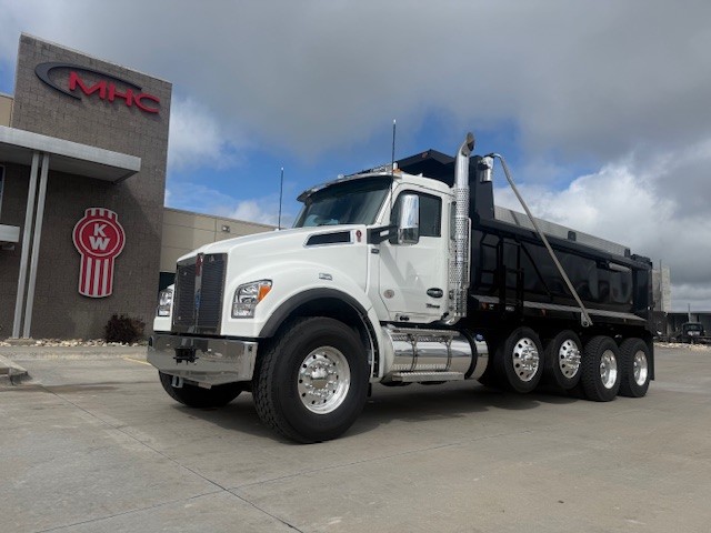 2027 Kenworth T880 in Omaha, NE — photo 2