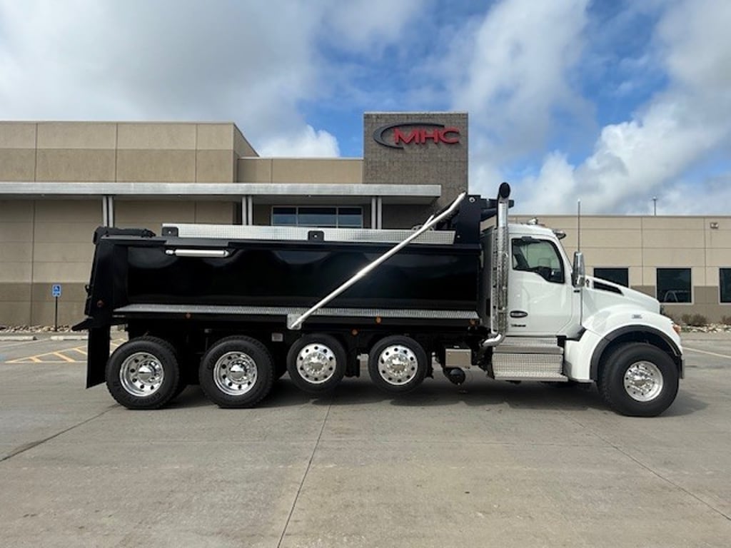 2027 Kenworth T880 in Omaha, NE — photo 8