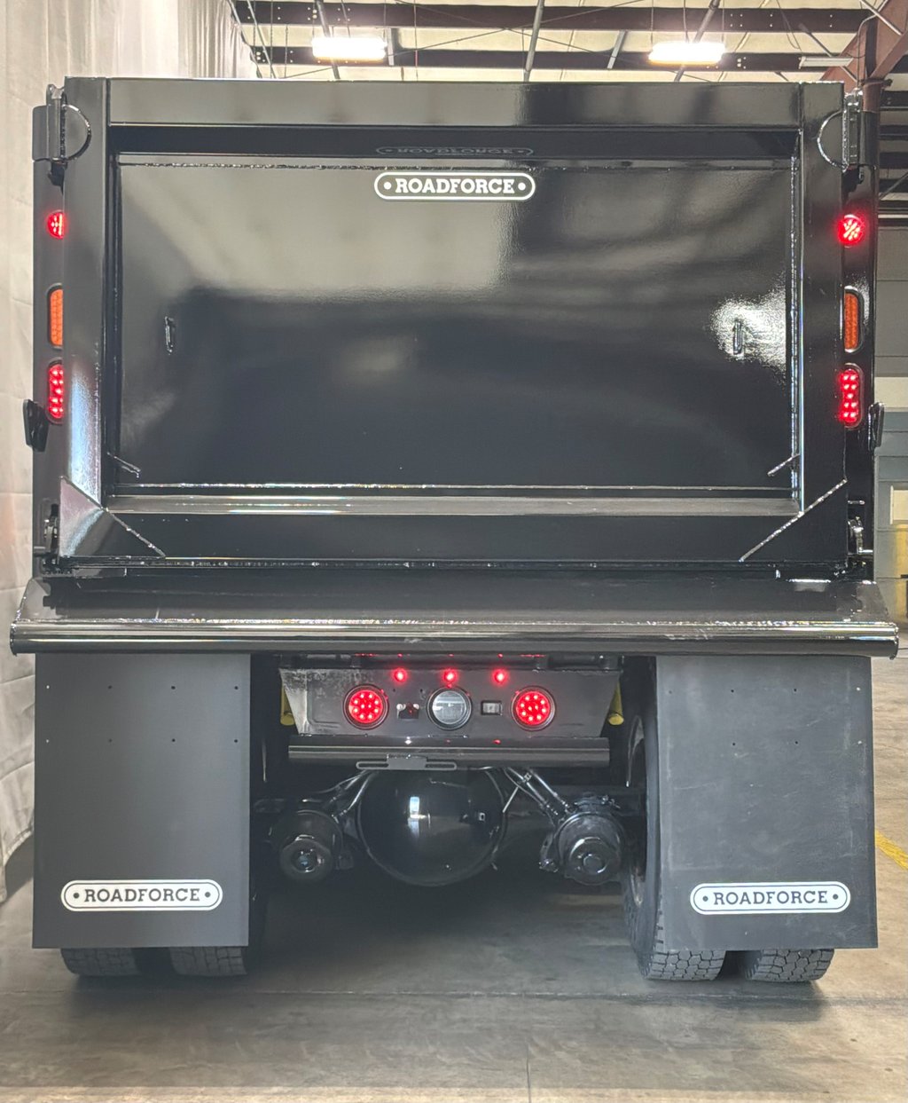 2027 Kenworth T880 in Cedar Rapids, IA — photo 4