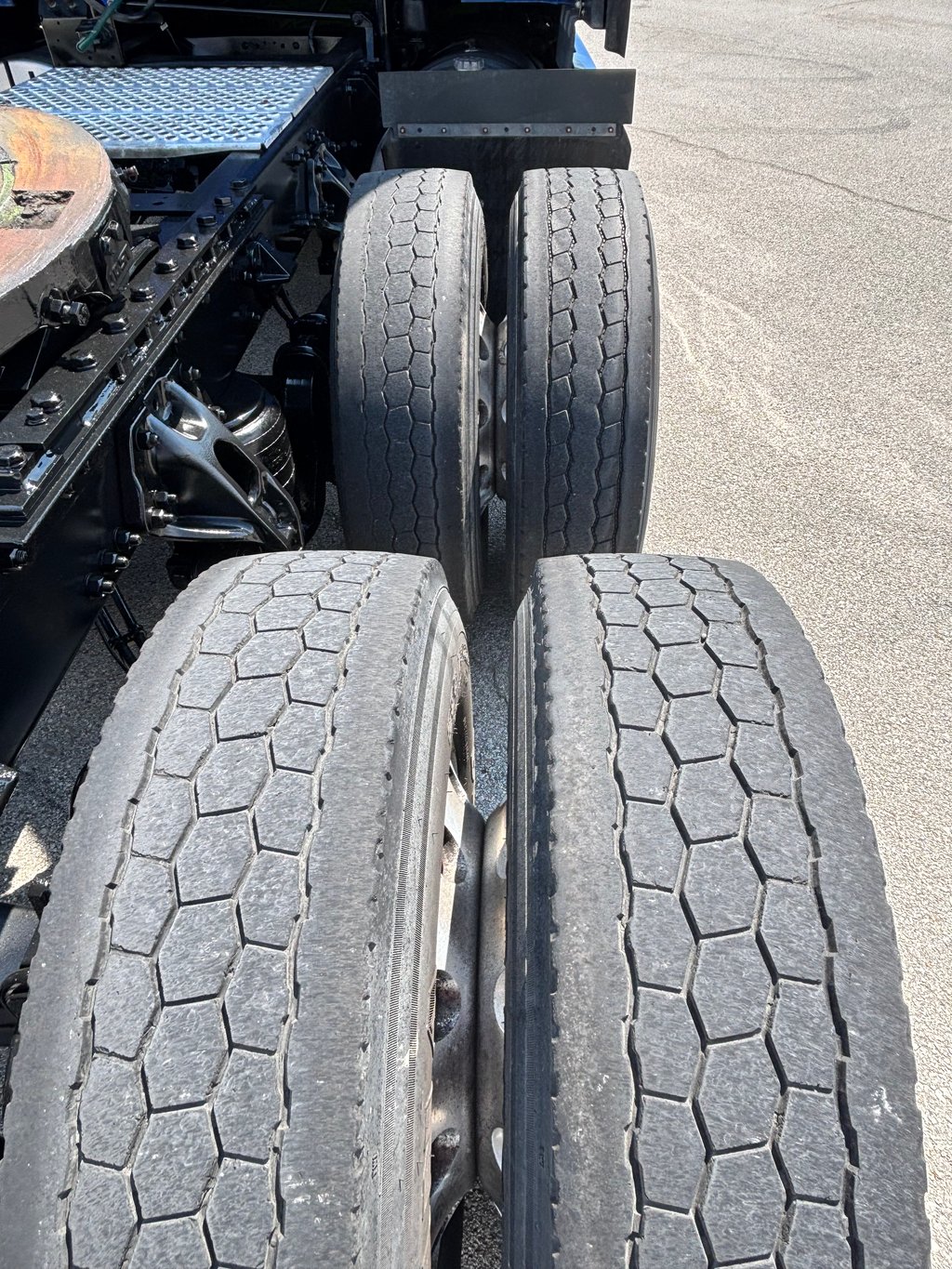 2023 Kenworth T680 in Kansas City, MO — photo 5