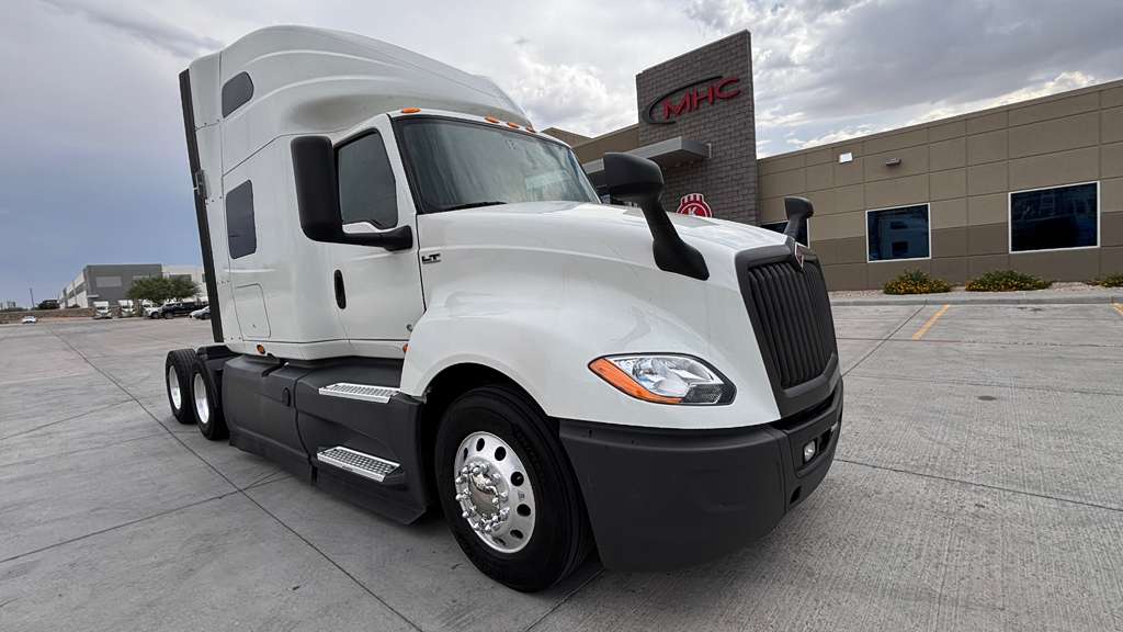 2022 International LT in El Paso, TX
