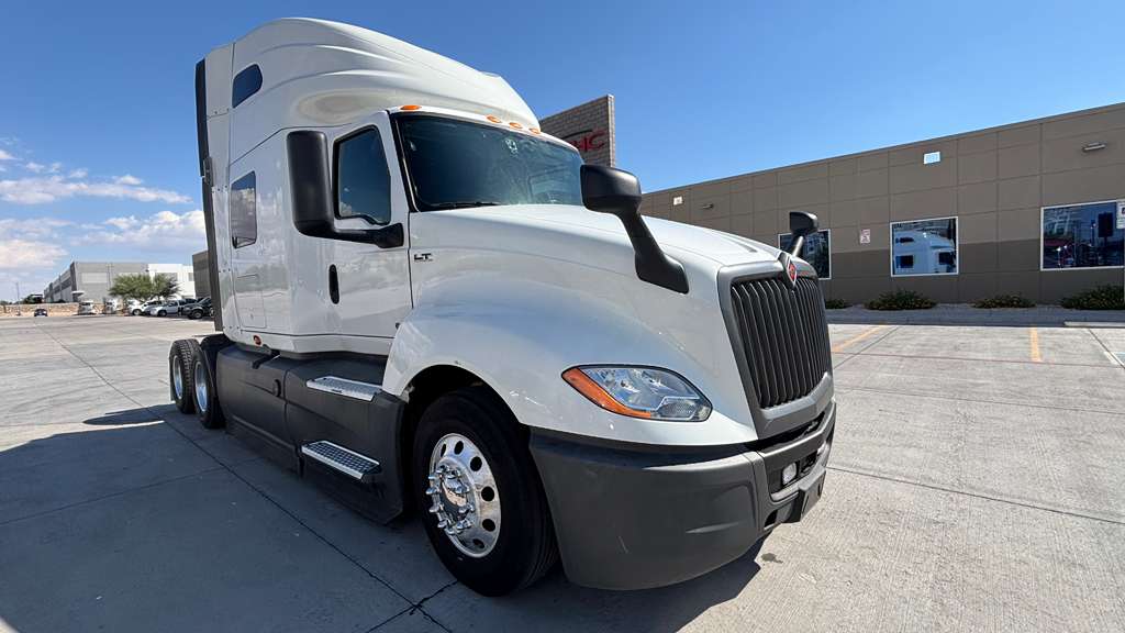2022 International LT in El Paso, TX