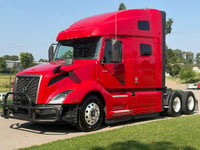 2022 Volvo VNL 760 in Nashville, TN — photo 6