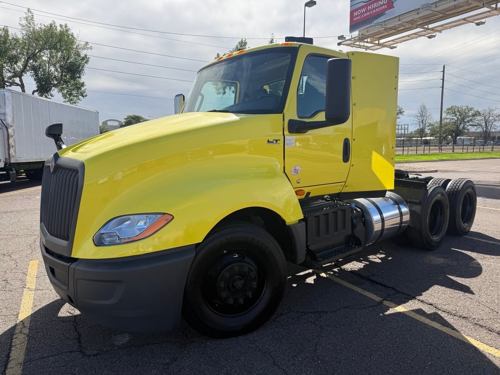 2023 International LT in Denver, CO — photo 3