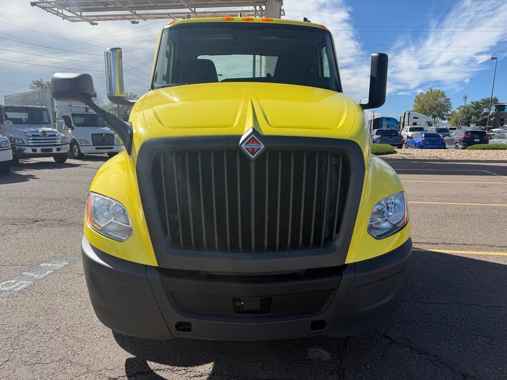 2023 International LT in Denver, CO — photo 2