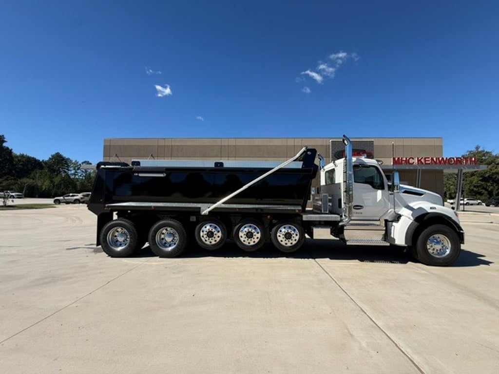 2027 Kenworth T880 in Charlotte — photo 8