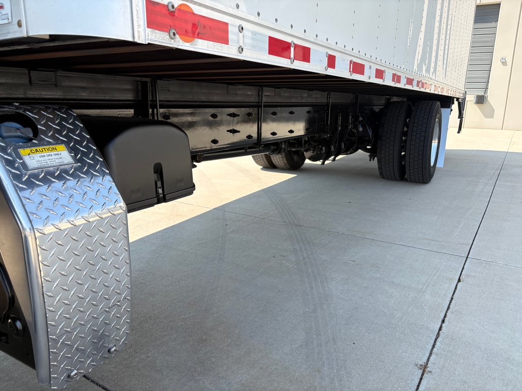 2023 Freightliner M2 106 in Englewood, CO — photo 4