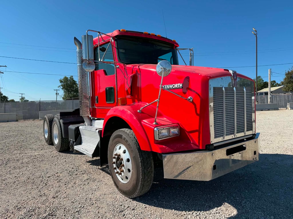 2011 Kenworth T800 in Tulsa, OK — photo 7
