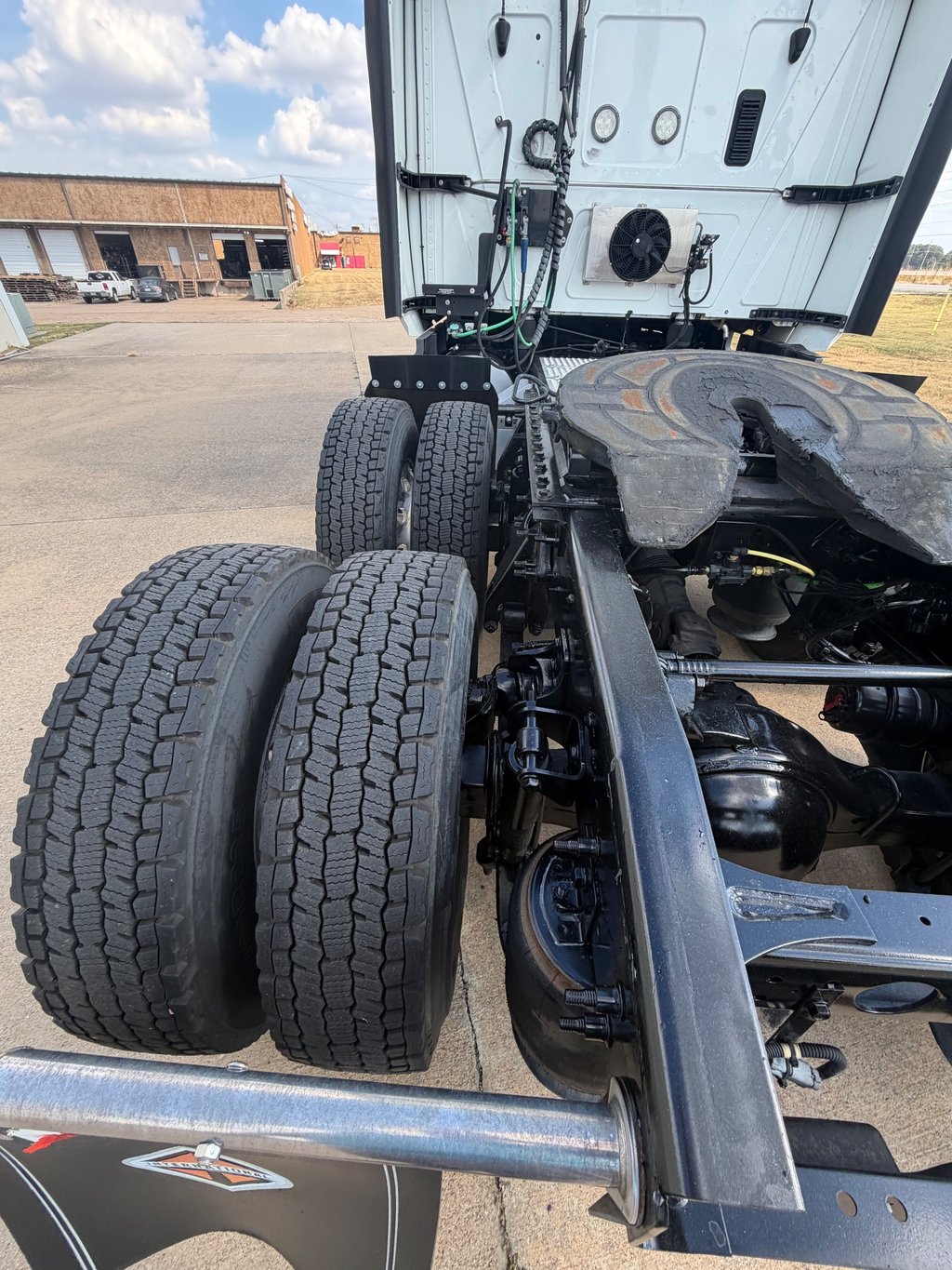 2021 International LT in Jonesboro, AR — photo 8