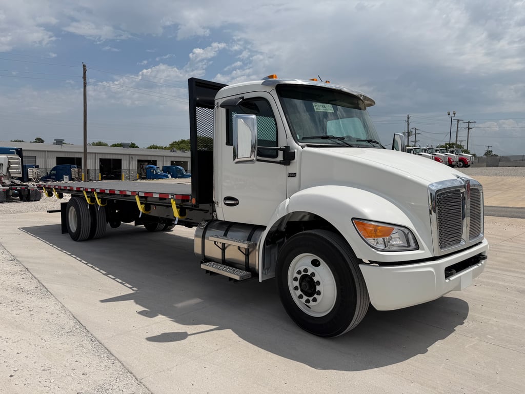 2027 Kenworth T280