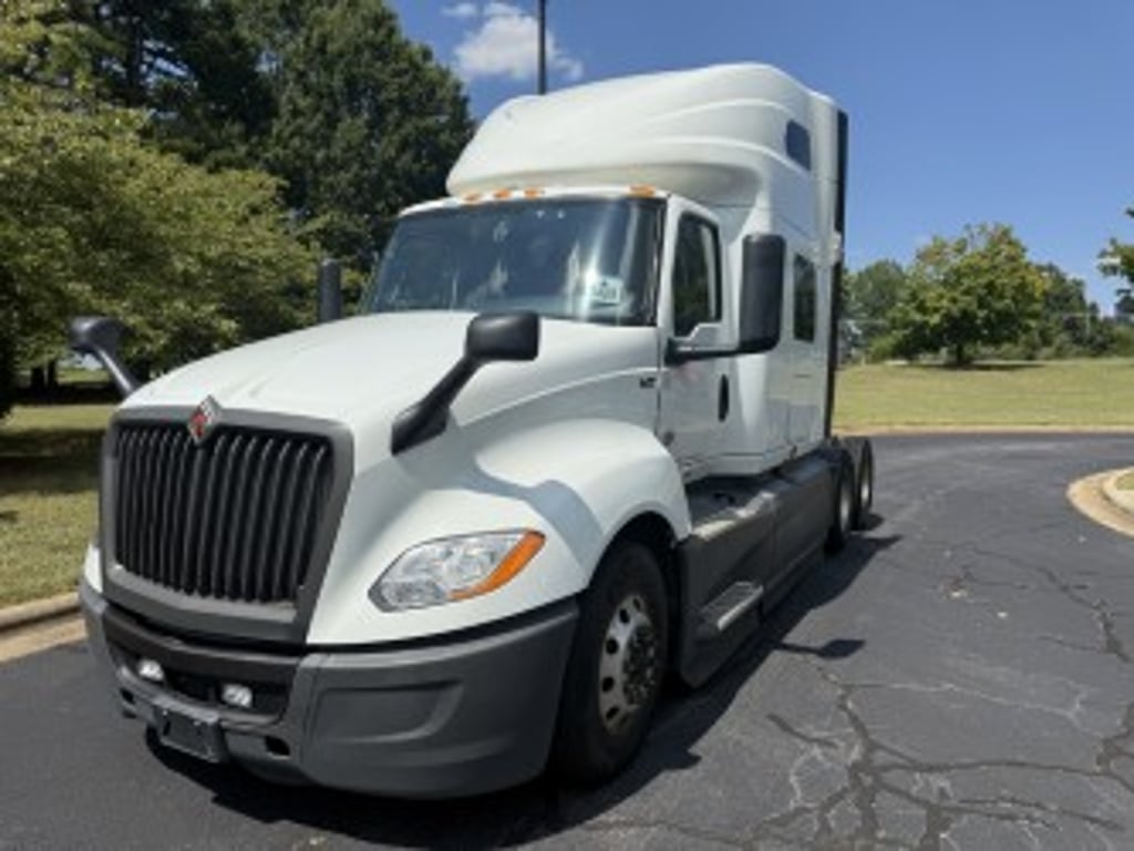 2021 International LT in Greensboro, NC — photo 3
