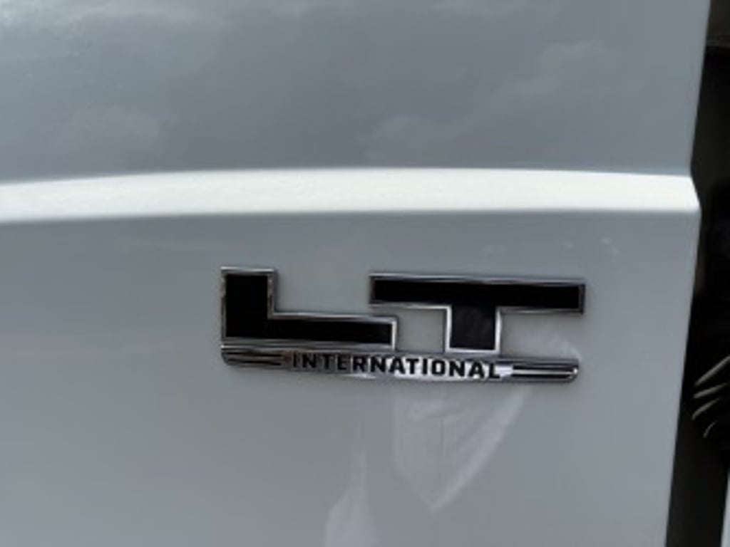 2021 International LT in Greensboro, NC — photo 5