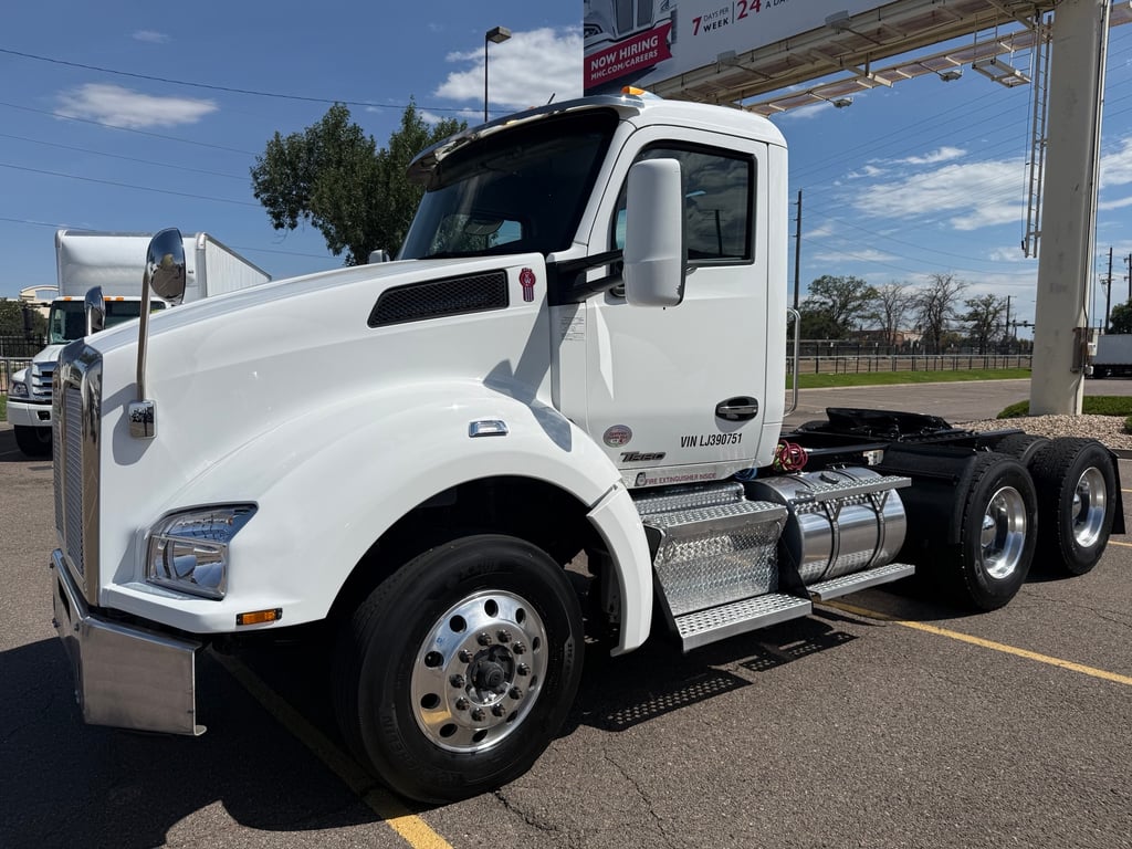 2020 Kenworth T880 in Tulsa, OK — photo 3