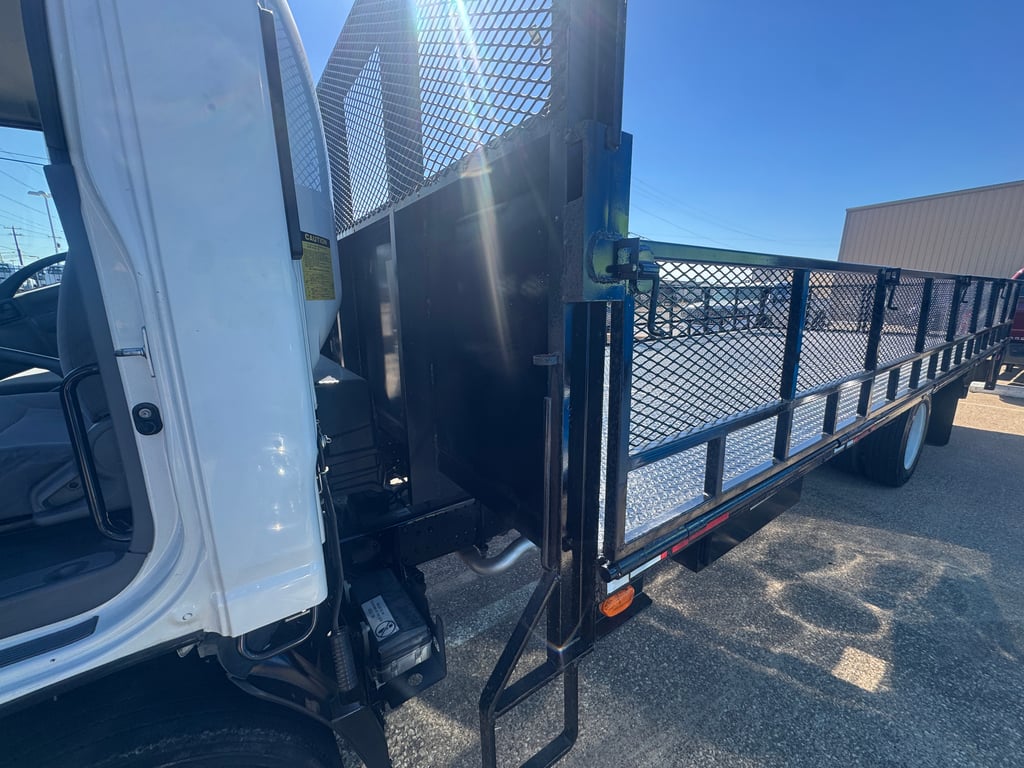 2021 Isuzu NPR in Dallas, TX — photo 7