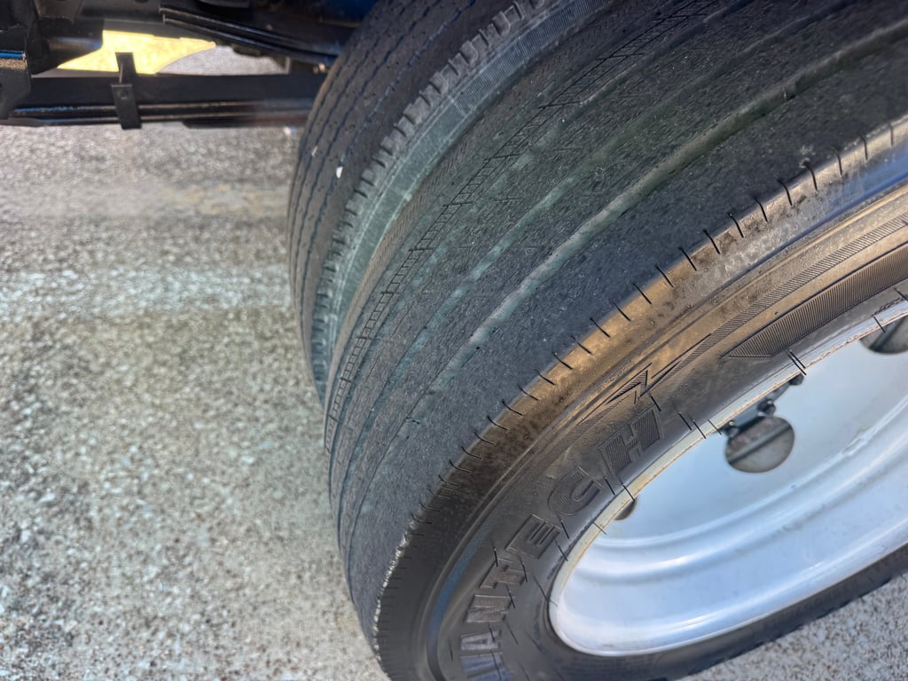 2021 Isuzu NPR in Dallas, TX — photo 4