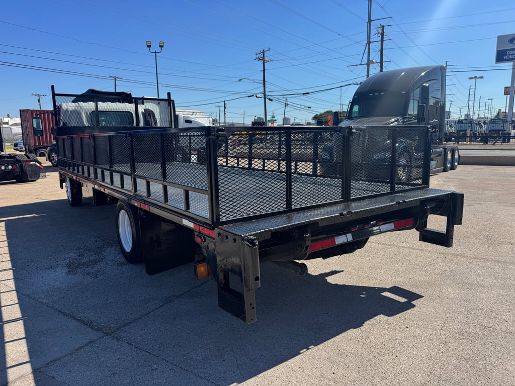 2021 Isuzu NPR in Dallas, TX — photo 5