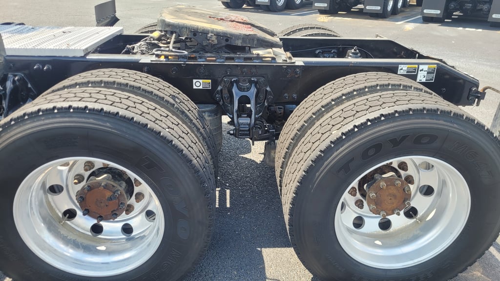 2021 Peterbilt 579 in Memphis, TN — photo 4