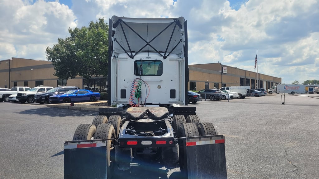 2021 Peterbilt 579 in Memphis, TN — photo 5