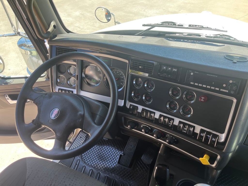 2022 Kenworth T800 in Gainesville, GA — photo 3