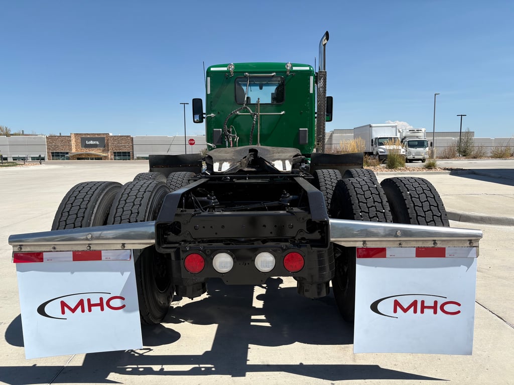 2022 Kenworth T680 in Englewood, CO — photo 5