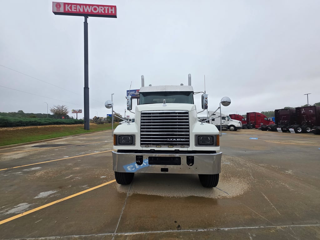 2020 Mack in South Atlanta — photo 3