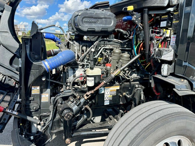 2022 Peterbilt 579 in Springdale, AR — photo 6