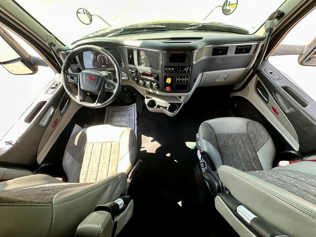 2022 Peterbilt 579 in Springdale, AR — photo 3