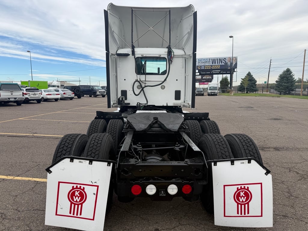2020 Kenworth T680 in Denver, CO — photo 8