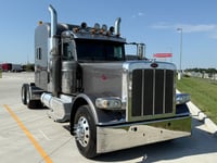 2020 Peterbilt 389 in Des Moines — photo 5