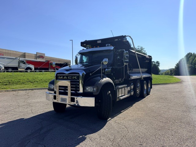 2020 Mack Granite in Knoxville, TN