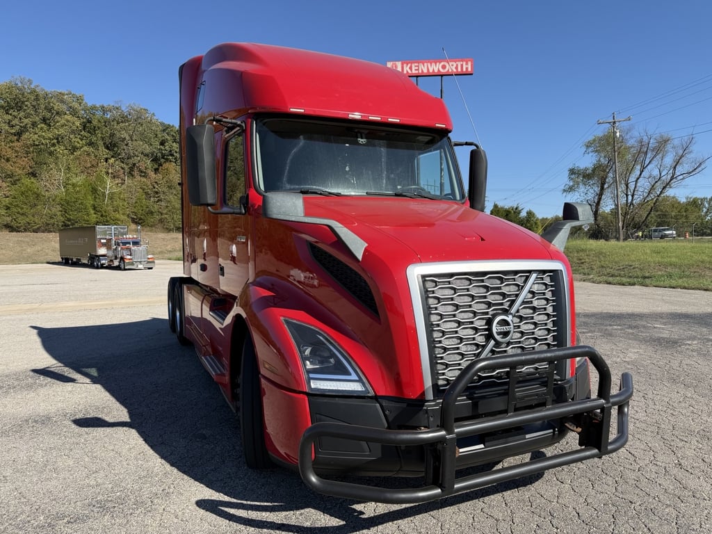 2021 Volvo VNL 760 in Nashville, TN