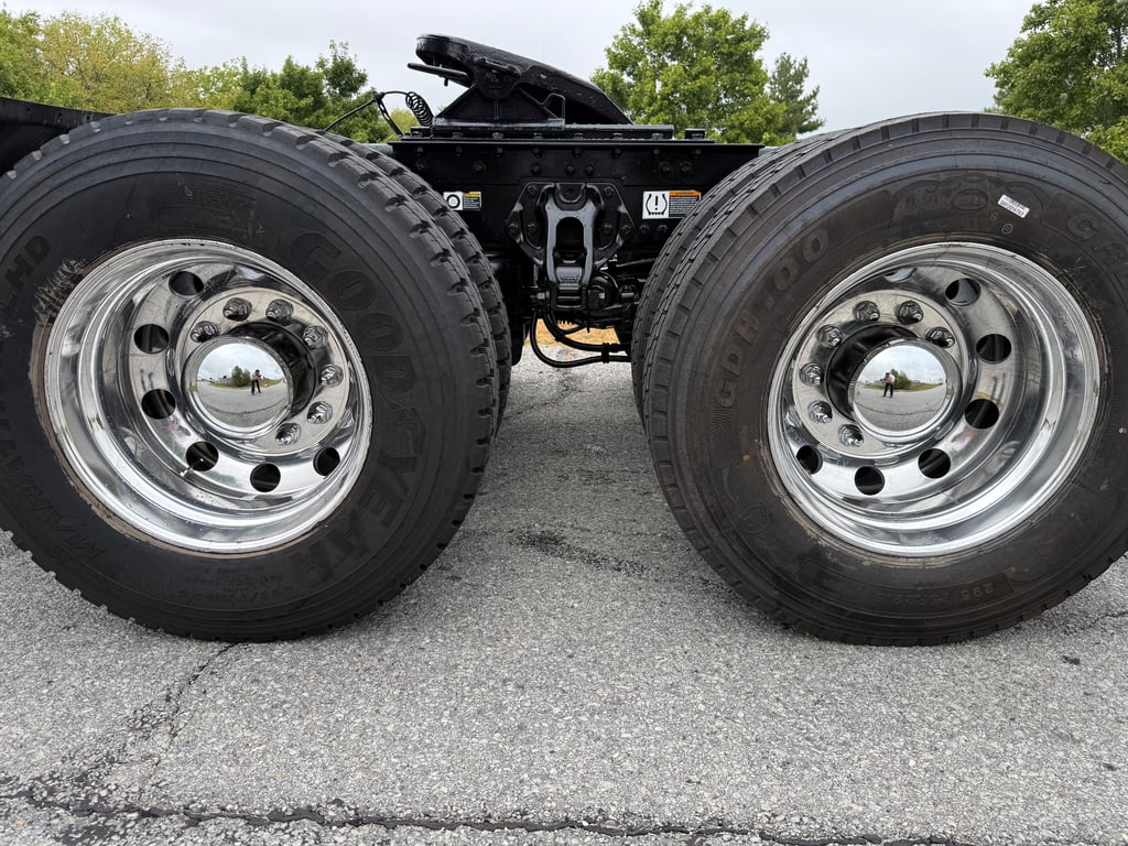 2020 Kenworth T880 in Springfield, MO — photo 4