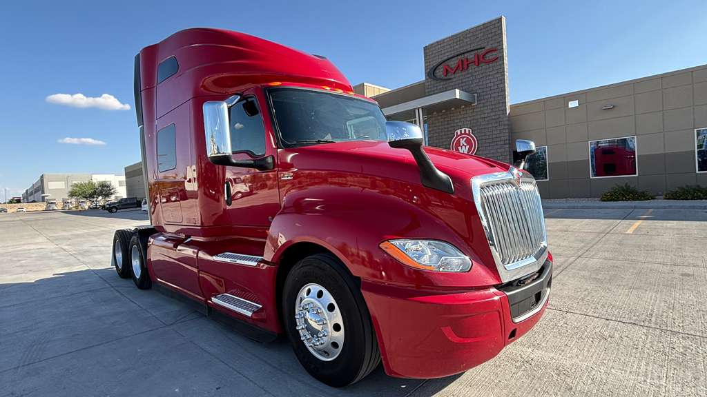 2022 International LT in El Paso, TX