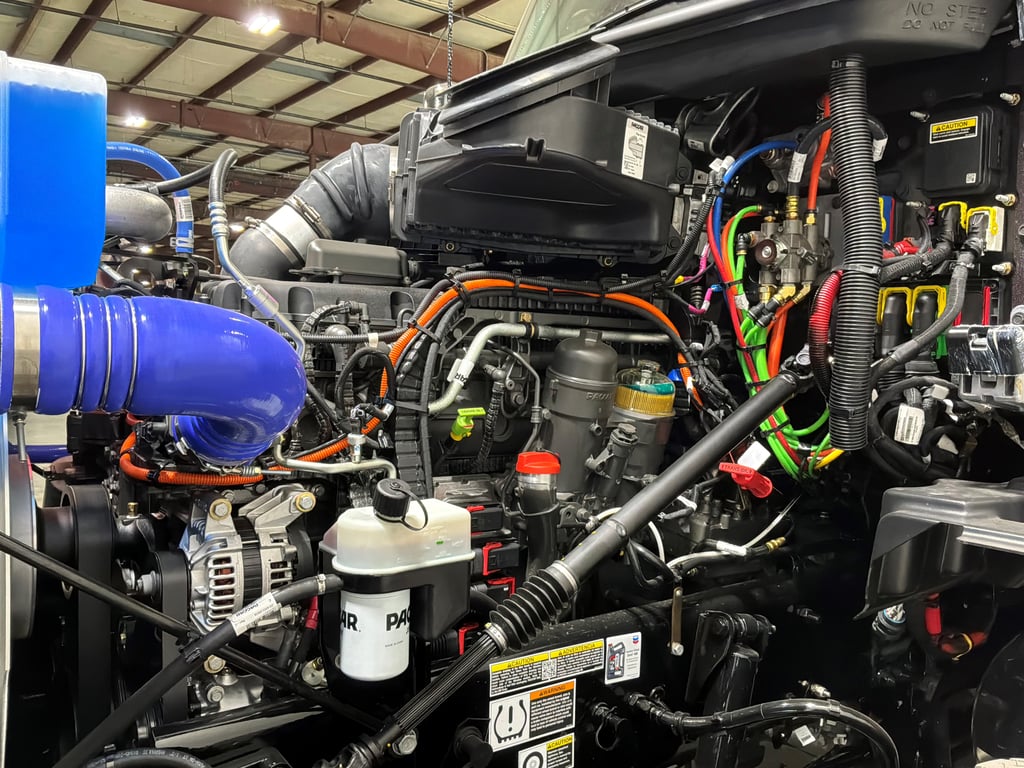 2027 Kenworth T880 in Kansas City, MO — photo 5