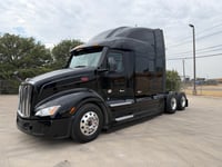 2023 Peterbilt 579 in Fort Worth, TX — photo 8