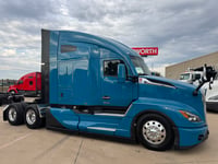 2024 Kenworth T680 in Dallas, TX — photo 7