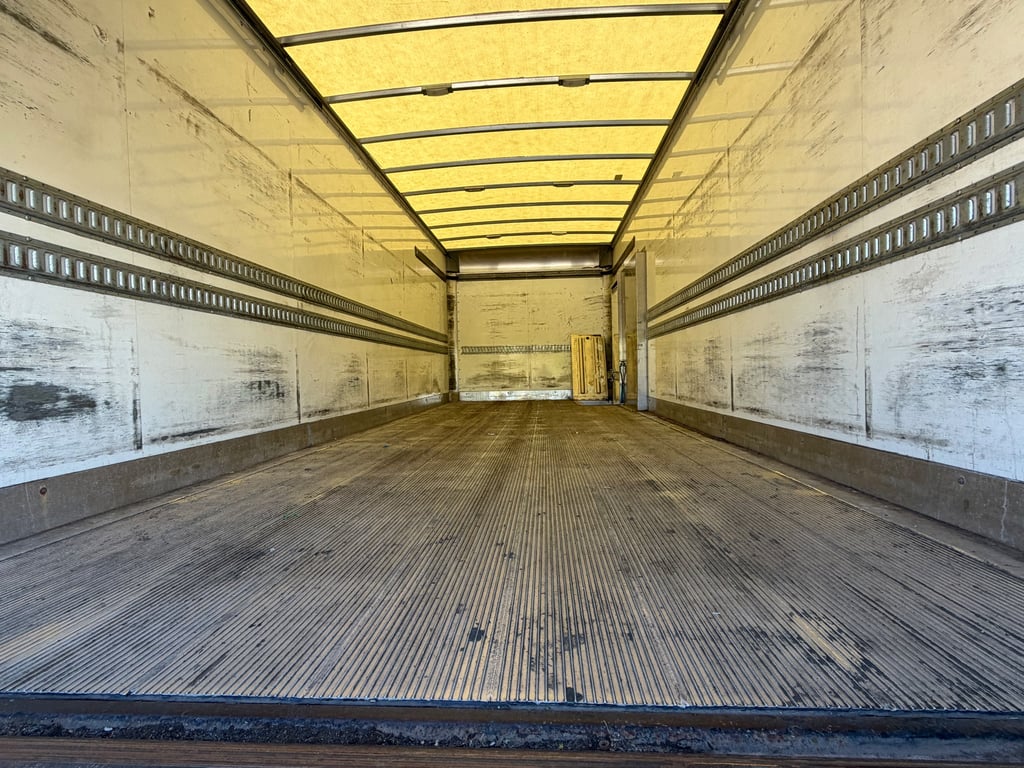 2020 Kenworth T270 in Denver, CO — photo 8