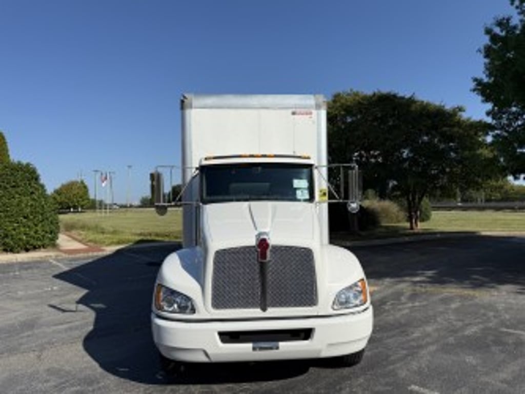 2022 Kenworth T270 in Greensboro, NC — photo 2