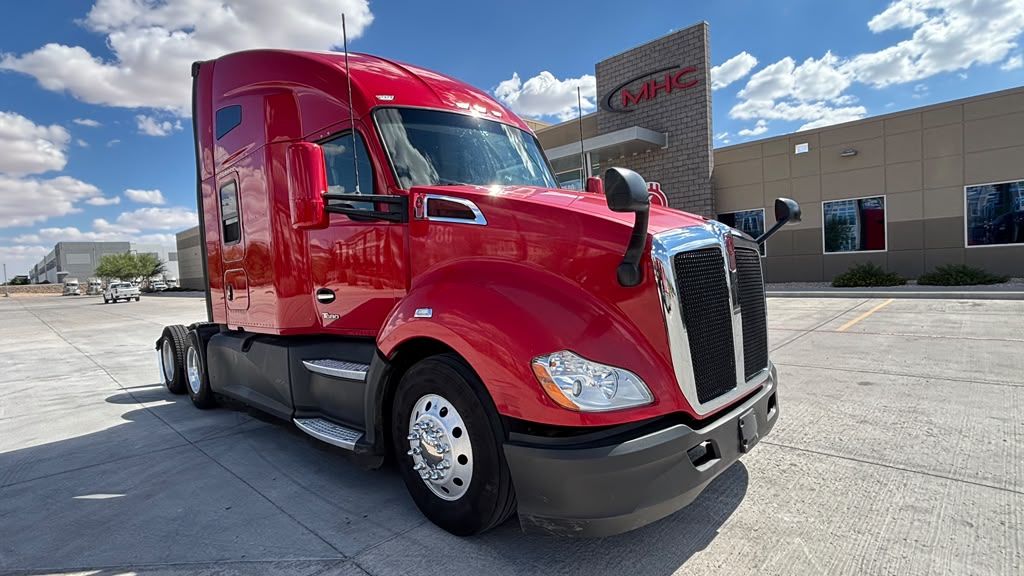 2022 Kenworth T680 in El Paso, TX