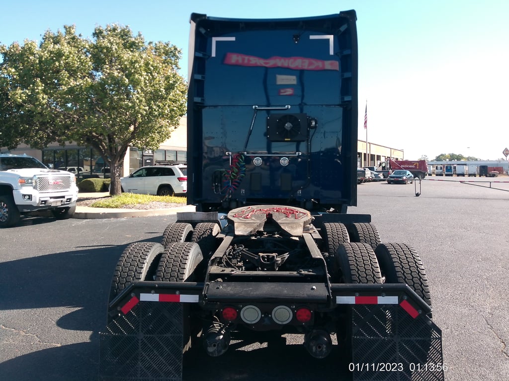 2023 Kenworth T680 in Memphis, TN — photo 5