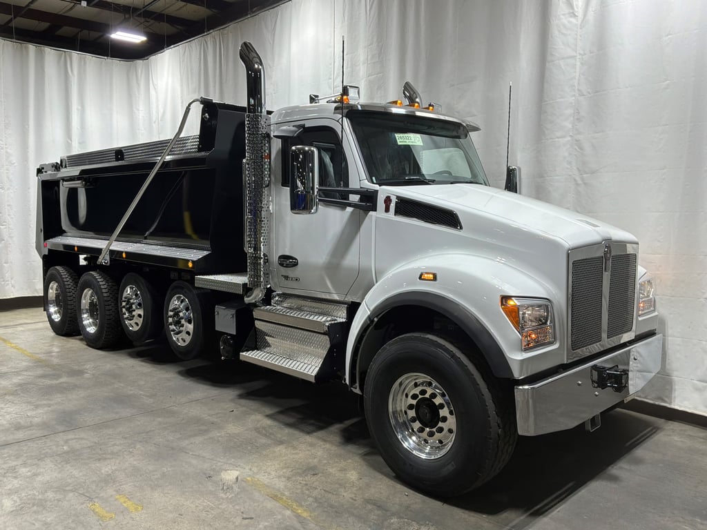 2027 Kenworth T880 in Raleigh, NC