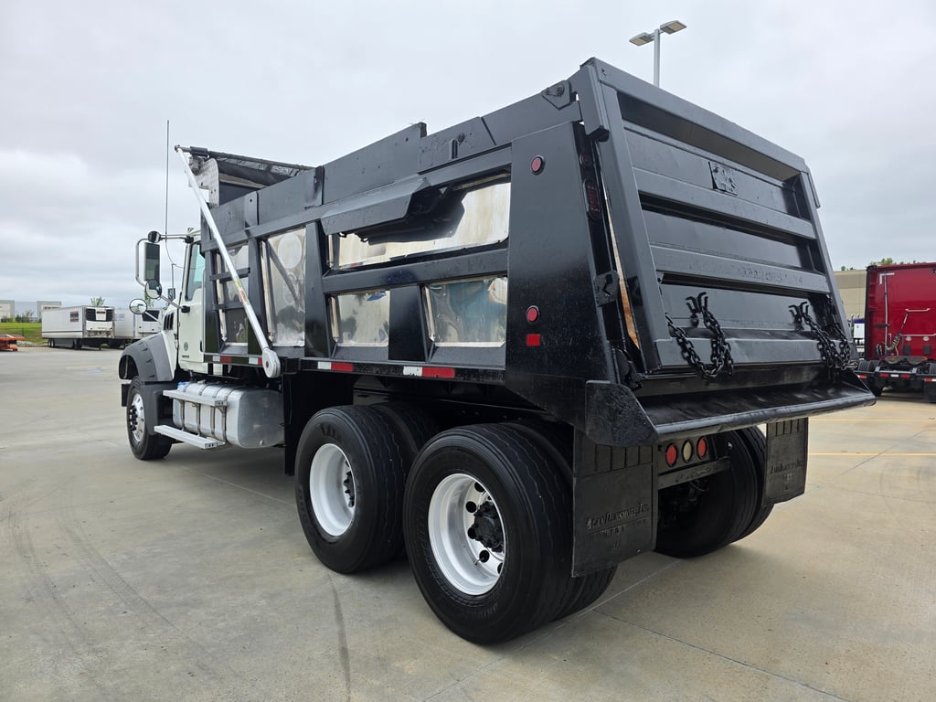 2021 Mack Granite in South Atlanta — photo 5