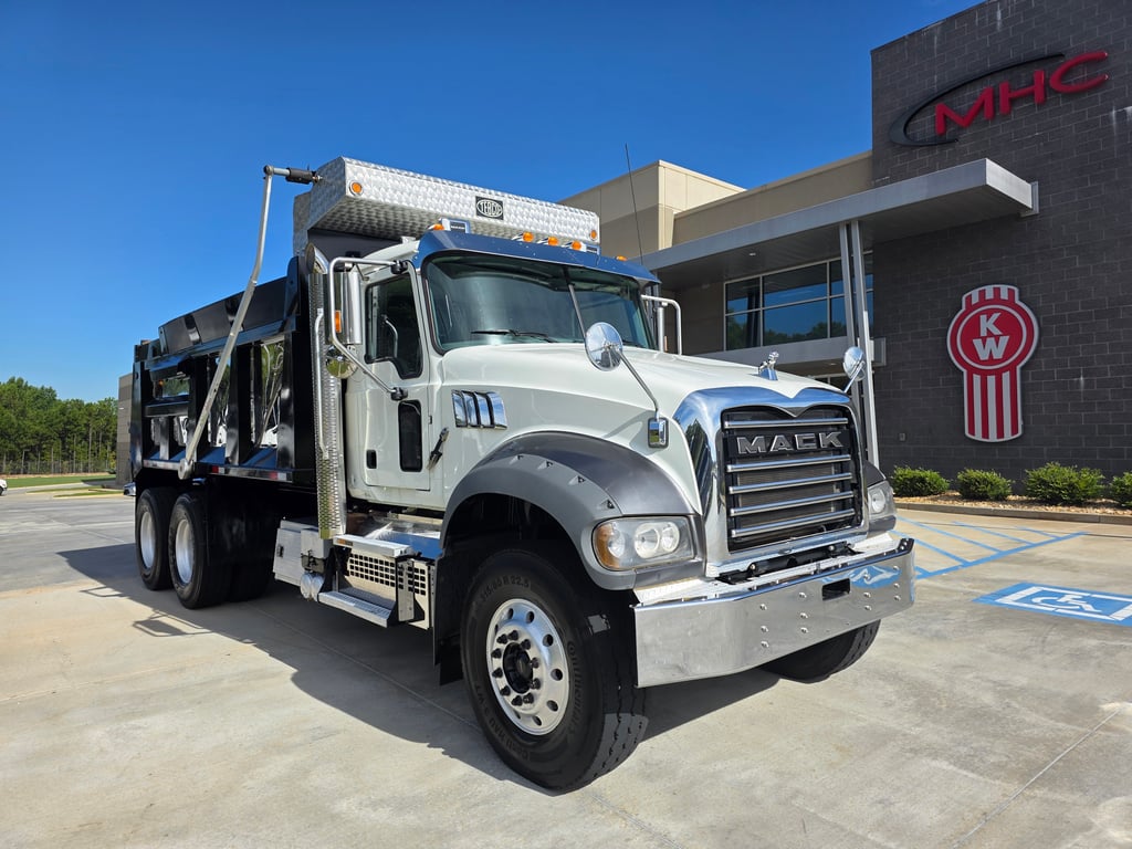 2022 Mack Granite in South Atlanta